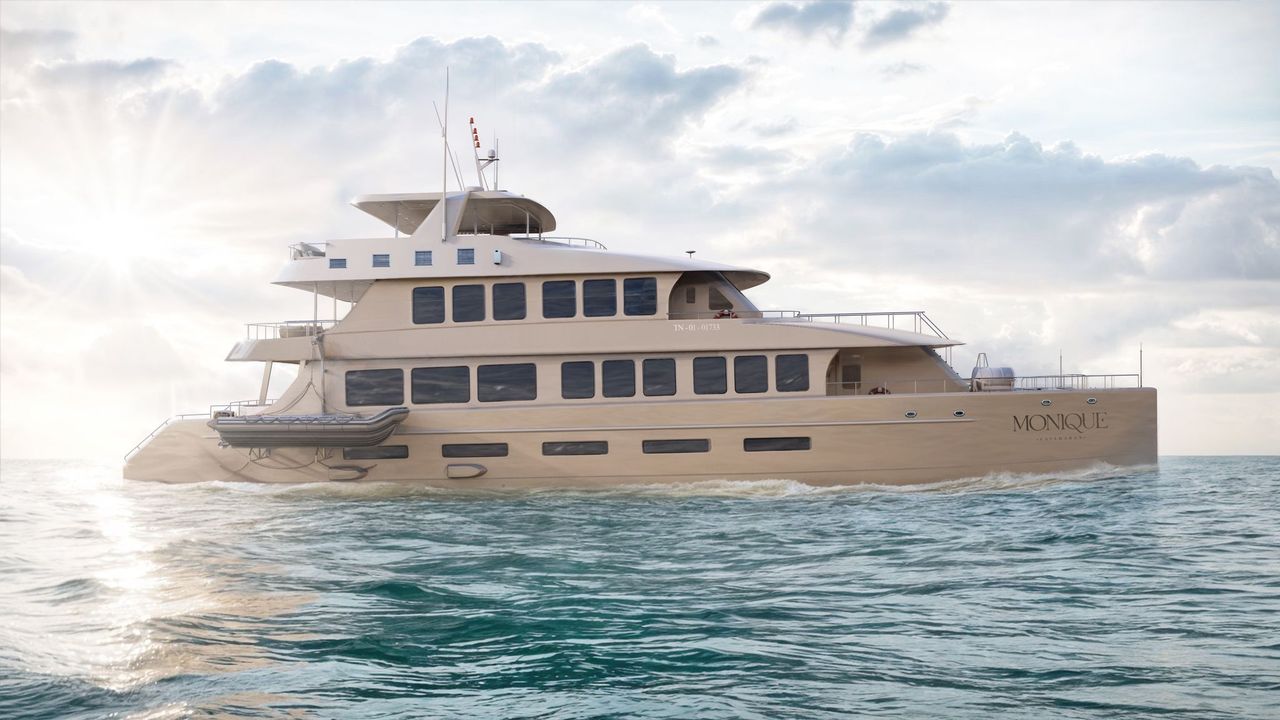 Monique Premium Yacht - Galapagos Luxury Cruises / adventure with Columbus Travel / luxury Galapagos cruises: exclusive yachts, catamarans, and cruise ships / Galapagos Islands / coast of Ecuador / luxurious accommodations / luxury packages / private yacht charters to eco-friendly catamaran cruises, Columbus Travel / Your Galapagos adventure begins here.